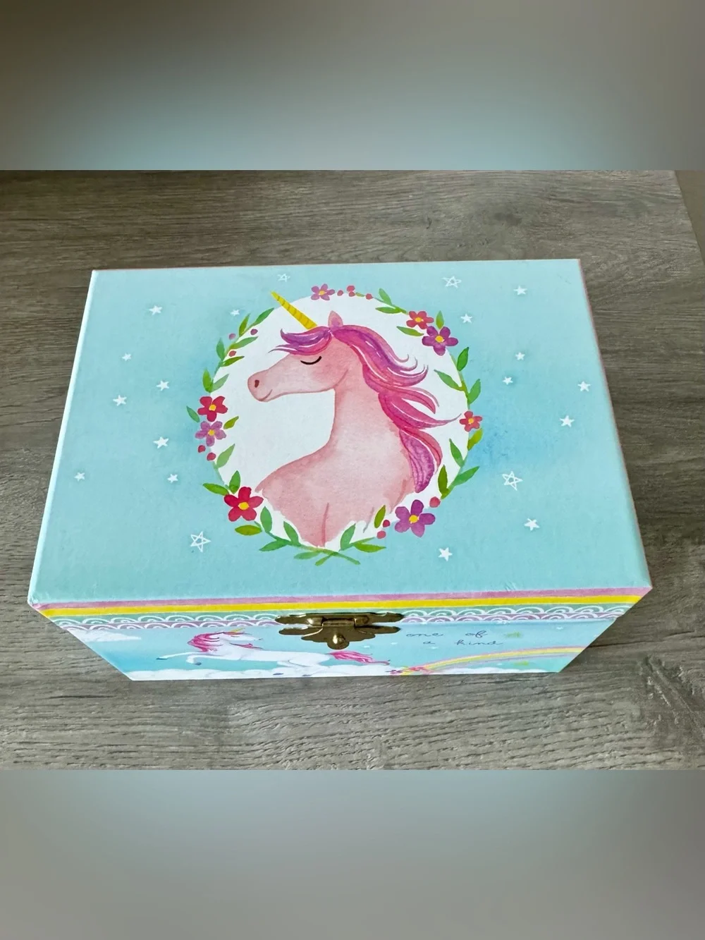 Girl's Musical Jewelry Storage Box with Spinning Unicorn, 6 x 4.65 x 3.5 inches